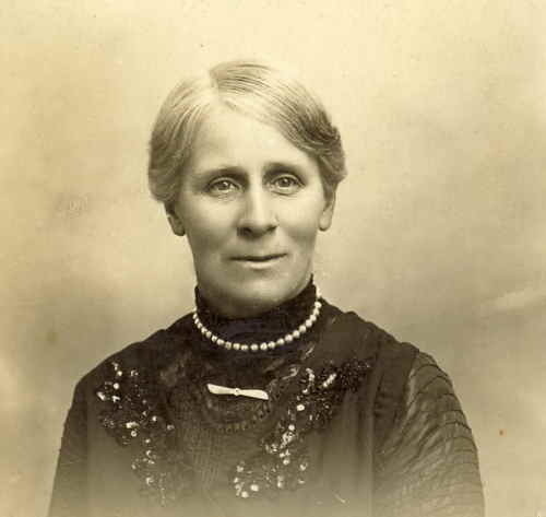 Fanny Louisa (Hannaby) Willmott (1877-1958)